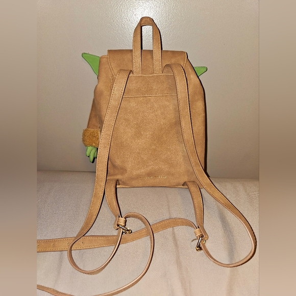 Danielle Nicole x Star Wars The Mandalorian The Child Grogu Backpack - Picture 4 of 7